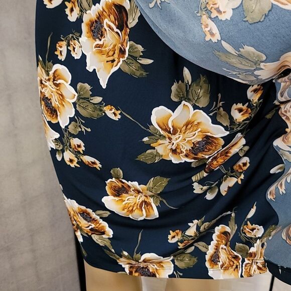 BRAND NEW CONNECTED APPAREL FLORAL COLORBLOCK RUCHED SIDE DESIGN 3/SLEEVE DRESS - Picture 15 of 15